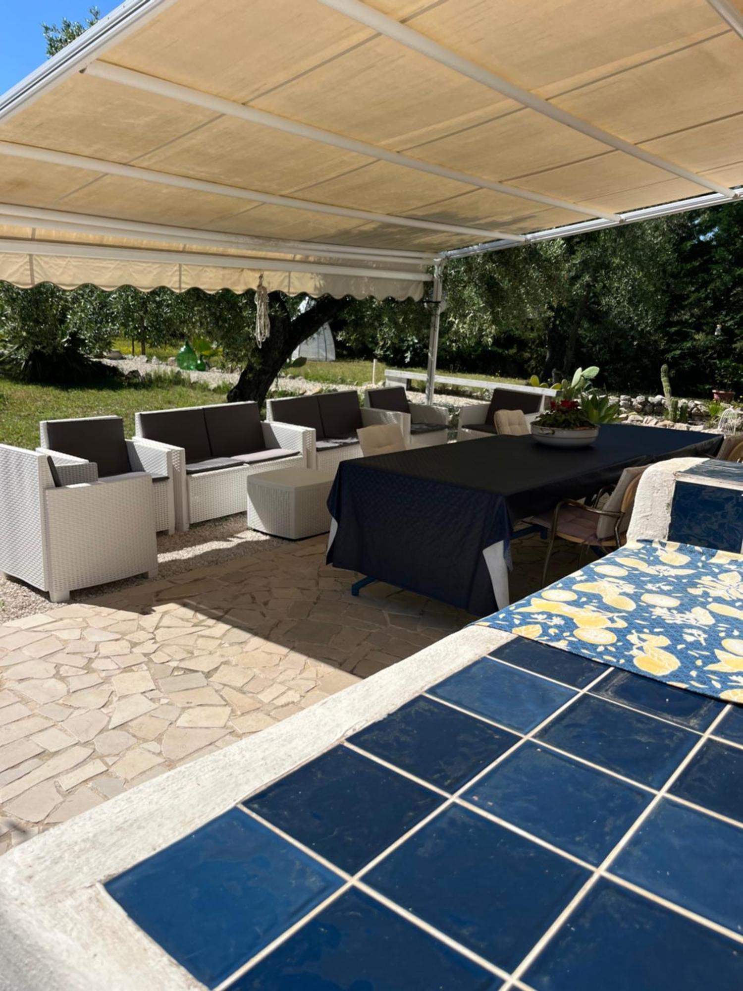 B&B Villa Mediterranee Con Parking Space 特拉尼 外观 照片
