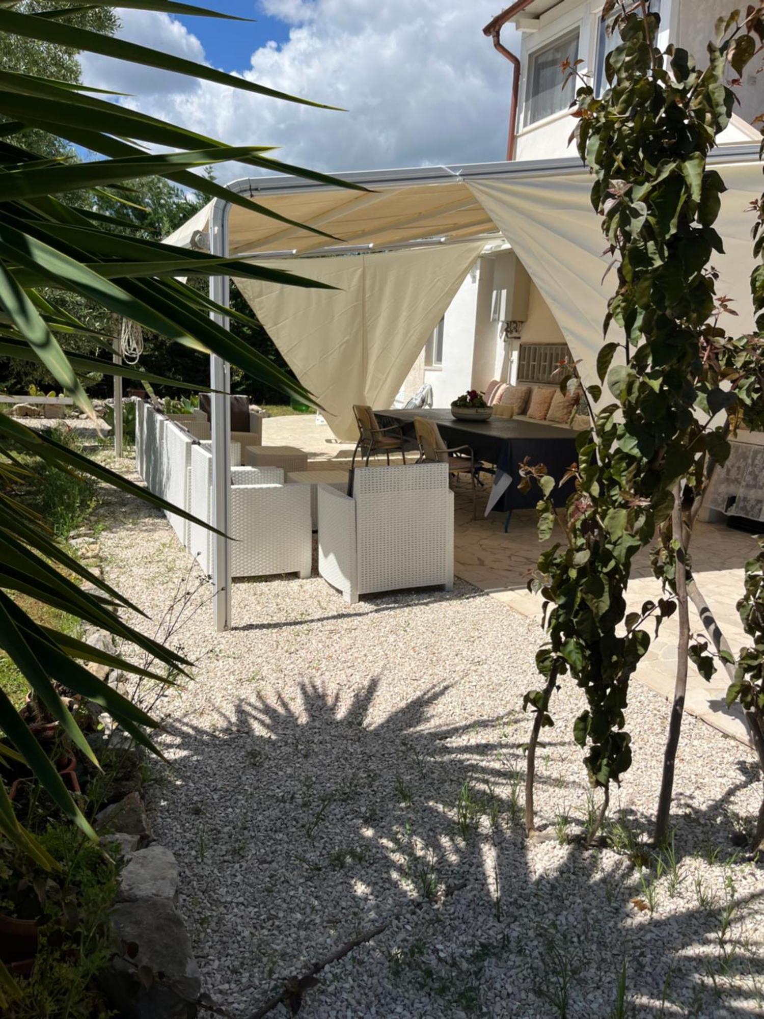 B&B Villa Mediterranee Con Parking Space 特拉尼 外观 照片